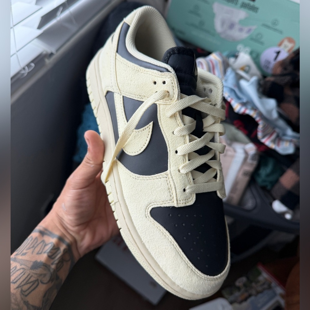 Nike dunk NN w
Brand new